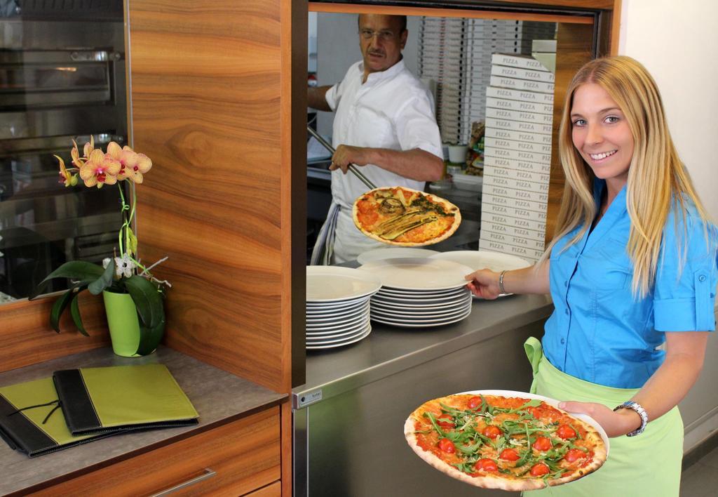 Residence Bar Pizzeria Sylvanerhof Natz-Schabs ภายนอก รูปภาพ